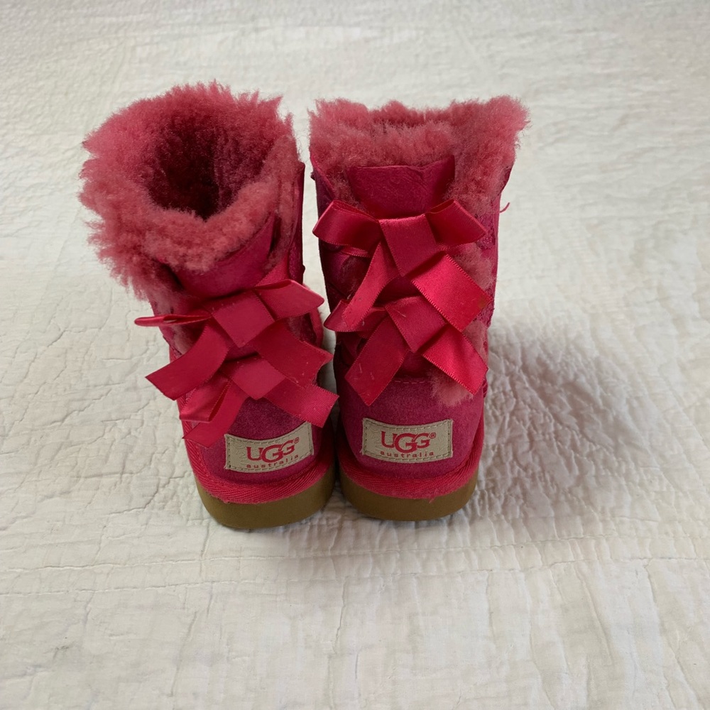 TODDLER UGGS